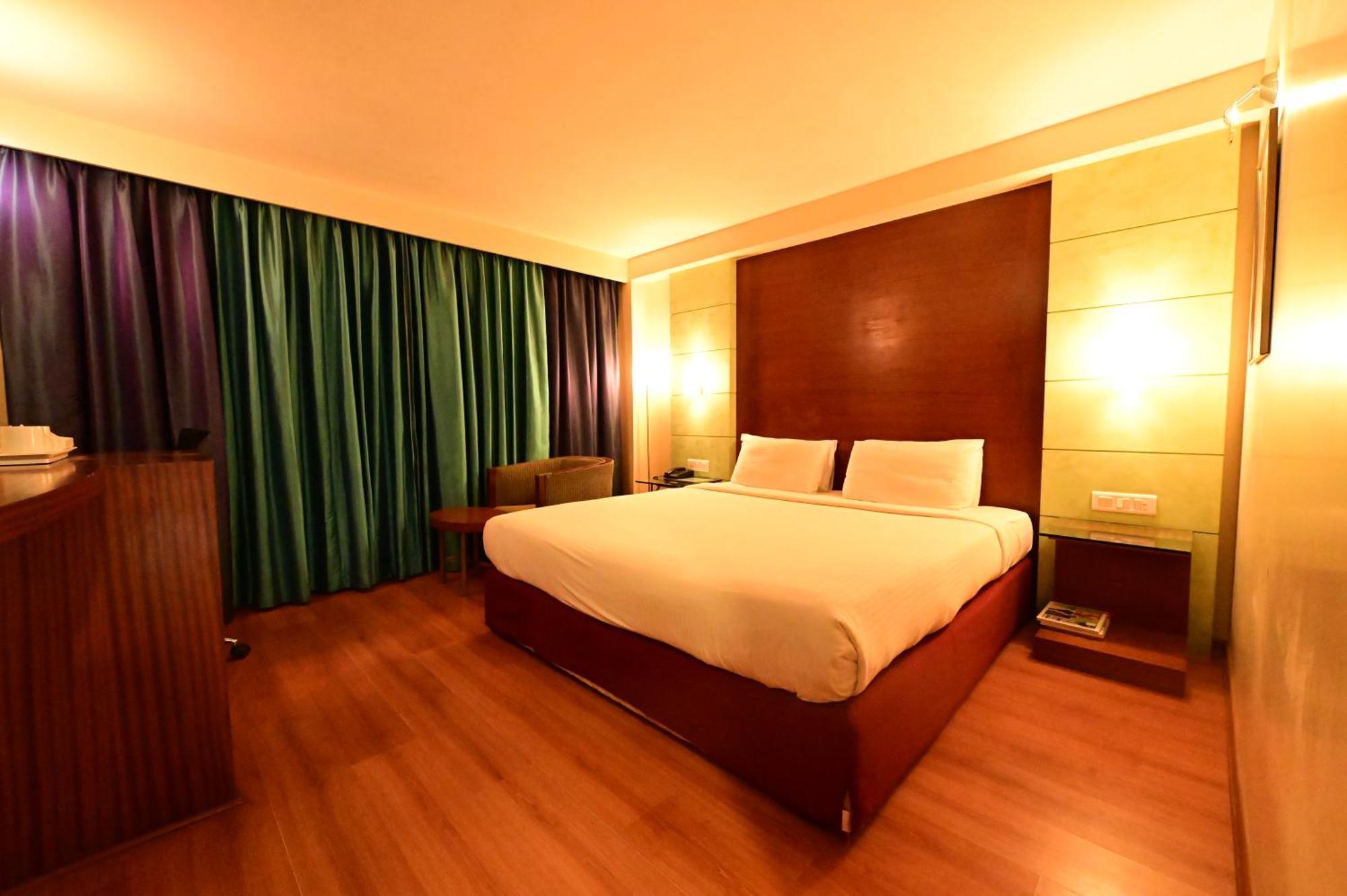Octave The Horizon Comforts Bangalore Exterior foto